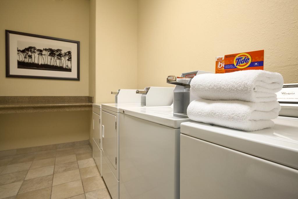 Country Inn & Suites By Radisson, Indianola, Ia Exteriör bild